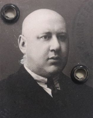 Scholom Hell (1886-1941 [img]http://muuseum.jewish.ee/md.gif[/img])
