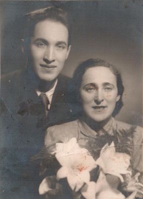 Andres Sikk and Lipscha (Lilian, Lilja) Sikk (Katzin) (1904-194X  [img]http://muuseum.jewish.ee/md.gif[/img])
Keywords: [S]