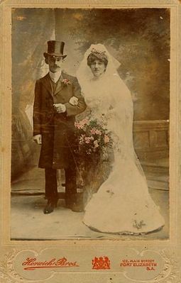 Simon Perkin (Ferkin) and Eda Firkser on their weddng day
Keywords: [P]