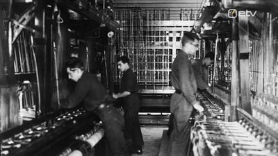 Lerenmann.  "Raua Niit" workers
Owned by E. Lerenmann. Many Jewish people were employed as goverment owned workplaces were practically not available to Jews.
