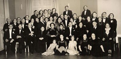 Salo Wassermann's Bar Mitzwa 20th November 1938, Denmark
Left to right.
On the floor: Helena Wassermann, Ella Wassermann, Norma Wassermann, Guta Gelvan, Sore-Elle Katlev (Gelvan).

Sitting: Martin Cipikoff, John Wassermann, Nisson Cipikoff, Beila Malka Cipikoff (Unterschlag), my mother Olga Rachel Wassermann (Zipikoff), Salo Wassermann, Chaim Benzion Wassermann, Sarah-Leah Wassermann, Leibe Unterschlag, Pesje Zire Unterschlag.

Standing: Marcus Schwartzmann, Henne Dveire Gelvan 
(Unterschlag), Mendel Gelvan, Abraham Nussbaum , Chaikel Richard Gelvan, Esther Rebecca Nussbaum  (Zipikoff), Lise Wassermann, Chaia Mere Greinimann (Zipikoff), Noah Abraham Carning (Cipikoff), Sigurd Greinimann, Sara Cipikoff, David Waniewitz, Frida Berkowitz, Noah Abraham Greinimann, Noah Abraham Cipikoff, Bolette Schwarzmann, Mendel Katlev, Helene Cipikoff, Rachel Wassermann, Samuel Wassermann, Rifka Gelvan, Elieser Cipikoff, Leah Cipikoff.

At the back: Chaim Unterschlag, Rachel Gelvan, Ruth Cipikoff, Selig Unterschlag, Musse Israelson (Gelvan),  Poul Israelson, Greinim Greinimann.
Keywords: [W]