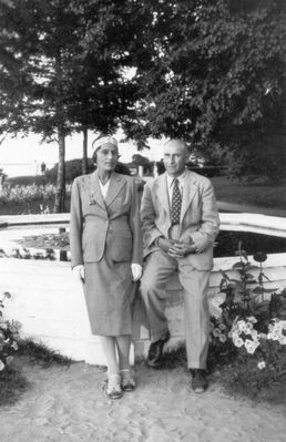 Wulf Skoblov and Wera Skoblov (Gelb). 1937.
