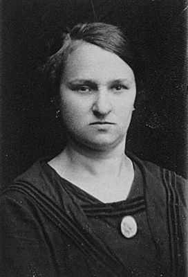 Bloch Taube (1896-?)
