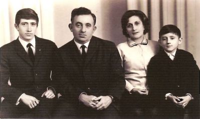 Lev Braschinsky family in 1967.
Left to right: Jevgeni Braschinsky, Lev Braschinsky, Lia Braschinsky (Dolgushin), Josif Braschinsky.
