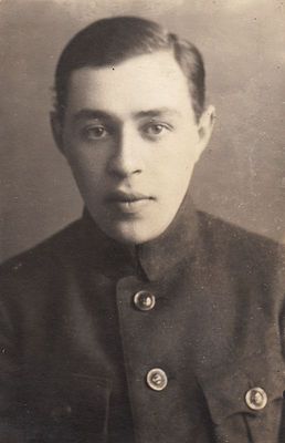 Brin Markus (1900-1964)
9.4.1921
Keywords: [medics]