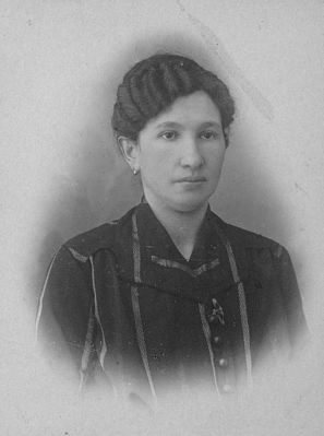 Brisk (Gordin) Hilda (1886- 1954)
according to Yad Vashem
