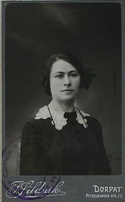 Braude (Broide) Ita-Fruma (1884-?) - draggist' assistant
