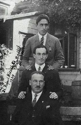 Limuvia 1924
Top to bottom: B. Levin, dr Leo Hirschfeld, dr ph Rafael Hirschfeld
Keywords: [L] [H]