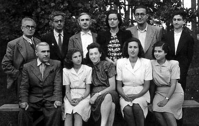 Gens family. Elva 1947.
Left to right. Standing: Arnold Perlmann, Abram Gens, Zali Gens, Rachel (Schelli) Perlmann (Olschwang), Leo Gens, Boris Gens
Sitting: Naftali ("Kolja") Gens, Etti Gens, Zerna Gens, Gina Berman (Kropman), Rey Abramson (Perlmann)
Keywords: [P] [K]