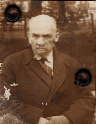 Boruchov (Borochov) Aleksander (1874-1944)
Keywords: [medics]