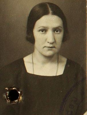 Hava Roche Ber (1905-?)
