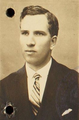 Hilel Mendel Bloch (1897-1941 [img]http://muuseum.jewish.ee/md.gif[/img])
