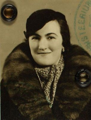 Sara Bujanover (Citron) (1916-1980)
Keywords: [C]