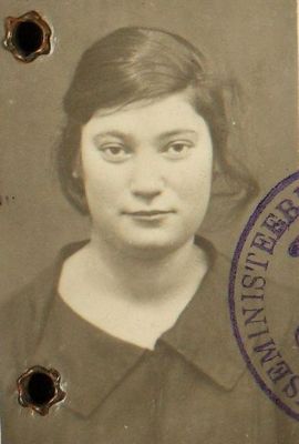 Feiga Lieb (Gavronski) (1909-?)
