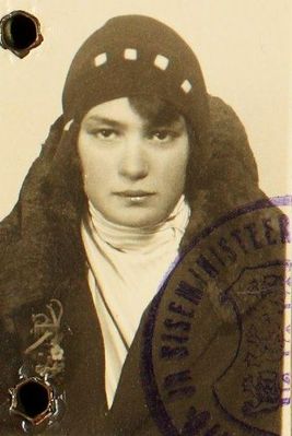 Matle Gavronski (1911-?)
