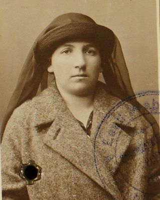 Ette Gelbart (Stark) (1895-?)
