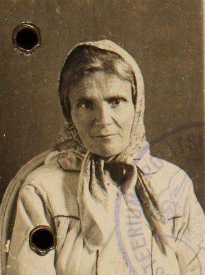 Riva Gordon (Mendelson) (1878-?)
