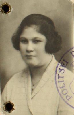 Scheine Itskovitsch (1911-?)
