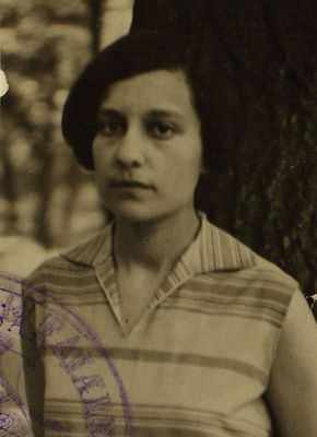 Rachel Jachnin (Teitelbaum) (1904-1991)
Keywords: [T]