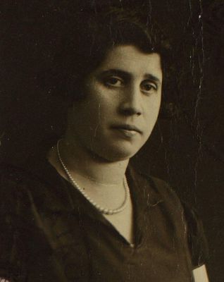 Zilla Jakobson (1897-?)
