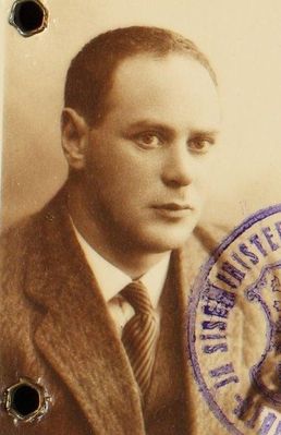 Leopold Judeikin (1896-1941 [img]http://muuseum.jewish.ee/md.gif[/img])
