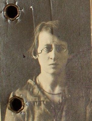 Gnessa Murschak (Schuster) (1882-1958)
Keywords: [S]