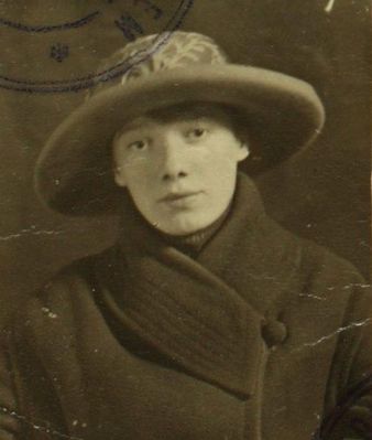 Minna Schames (1900-?)
