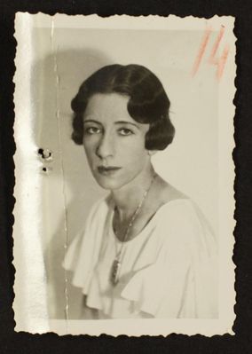 Aleksandra Schapiro (Selensky, nee Bialik) (1898-?)
