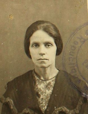 Haja Steinert (Holov) (1878-1960)
