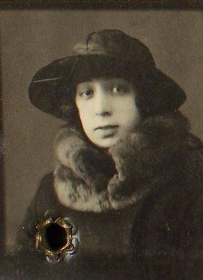 Haja Taich (Judelovitsch) (1899-1941 [img]http://muuseum.jewish.ee/md.gif[/img])
