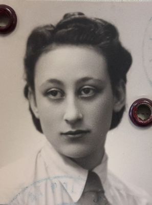 Rosa Epstein (Brin, nee Strasch) 1920-2000  on passport from 1939
