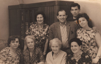 Meiertals and others in Võsu. 1958.
Left to right. Standing: Raja Meiertal (Citron), Herman Meiertal, Elion Meiertal, Marina Melamed (Meiertal).
Sitting: Miriam Dobrusch (Meiertal), Gerda Markovitsch (Habicht), ?, Basja Meiertal (Schneberg)
