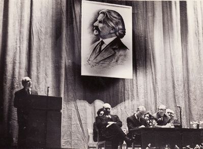 Evening commemorating the 50th anniversary of the death of Sholem Aleichem. 23.12.1966  Tallinn
At lectern - Ants Lauter
