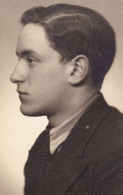 Haim Resnik (1922-1942)
