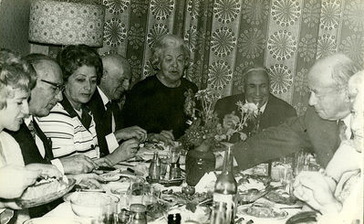 At Klompus. ~1980, Pärnu
Left to right: ?, Dr Schmuel Haitov, Rachil-Lea Saltsmann (Rubinstein), Zvi Kamenovski, Elisaveta (Ljala) Klompus (Abramovitsch),  Vladimir Klompus, Anatoli Saltsmann, Frida Haitov (Krakusen).
