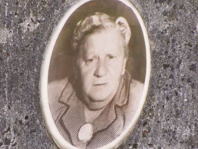 Haja Migdal (Rogovski) (1891-1961)
