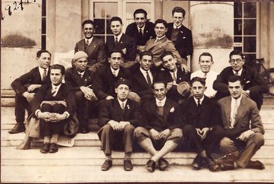 Maccabi team - 1927
Left to right.
Top row: ?, ?, ?, Herman Meiertal, Leo Markovitsch
middle row: ?, Maks Feinstein, Eduard Klas, ?, ?, Josef Pakkin, ?, ?
Bottom row: ?, ?, ?, ?
Keywords: [M] [F] [K] [unknown]
