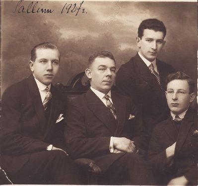 Kurtmann, A. Held, B. Schagal, Jakob Vigderhaus - 1927, Tallinn
Keywords: [V] [S] [H]