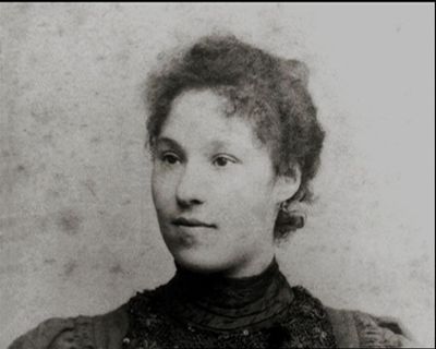 Bella-Rebekka Schmuilovski (Mendelovitsch) (1872-?) - mother of Louis Kahn
