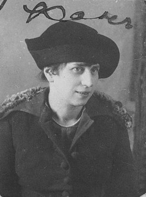 Kahn (Salkind) Fanny (1882-194x [img]http://muuseum.jewish.ee/md.gif[/img] )
