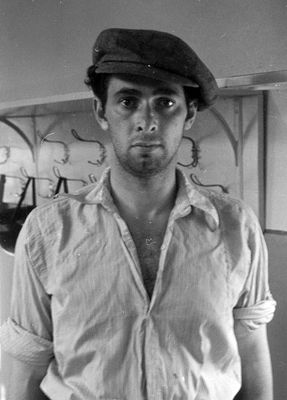 The Soviet paratrooper Jakob Kljutschik (1916-1941) after his capture by Finnish soldiers shortly before his death.
