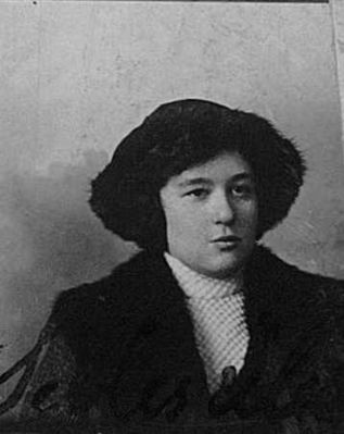 Kretzer Elena (1895-194x [img]http://muuseum.jewish.ee/md.gif[/img])
