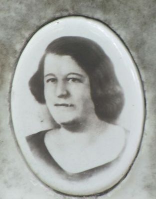 Goldberg (Faivelson) Zilla (1894-1937)
