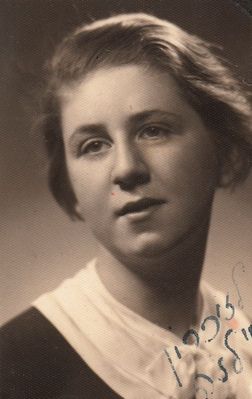 Lena Lob (Grinson) (1921-2010)
13.10.1937, Tartu
