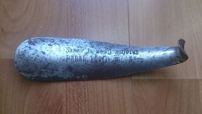 Levin Saul.
Saapa ja moodikauplus. Pärnu.
