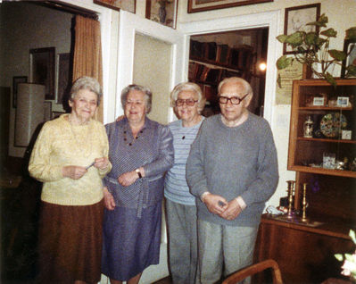 Krigmans etc in 1992, Tel-Aviv
Left to right: Michla (Manja) Epstein (Minkov), Rut Rybak (Goldmann), Raja Krigman (Sundelevitsch, nee Hazak/Hasak), Boris Krigman
