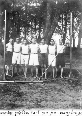 Maccabi Tartu - track and field team - 1921
Left to right: Josef Usvanski, ?, ?, Boris Kropman, H. Dobruschkes, Abram Kropman, ? 
