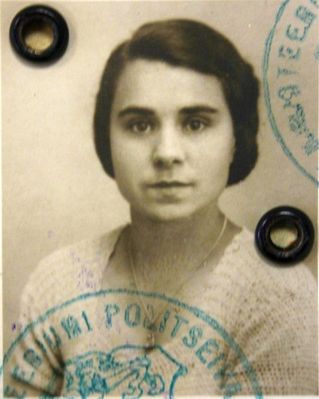Rachel  ?  (Gerschanovitsch) (1909-?)
born Gerschanovitsch. Emigrated to Palestine in 1935, married Moshe Etsion in 17.1.1936 - formally? Married in Belgium and lived there.
Keywords: [unknown]