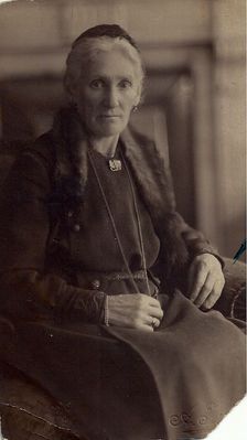 Gitta Grinstan (?) (1856-?)
Keywords: Etti Shmukler