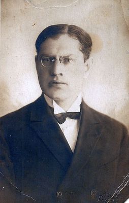 Hirsch (Harry) Grinstan (1892-194x)
Keywords: Etti Shmukler